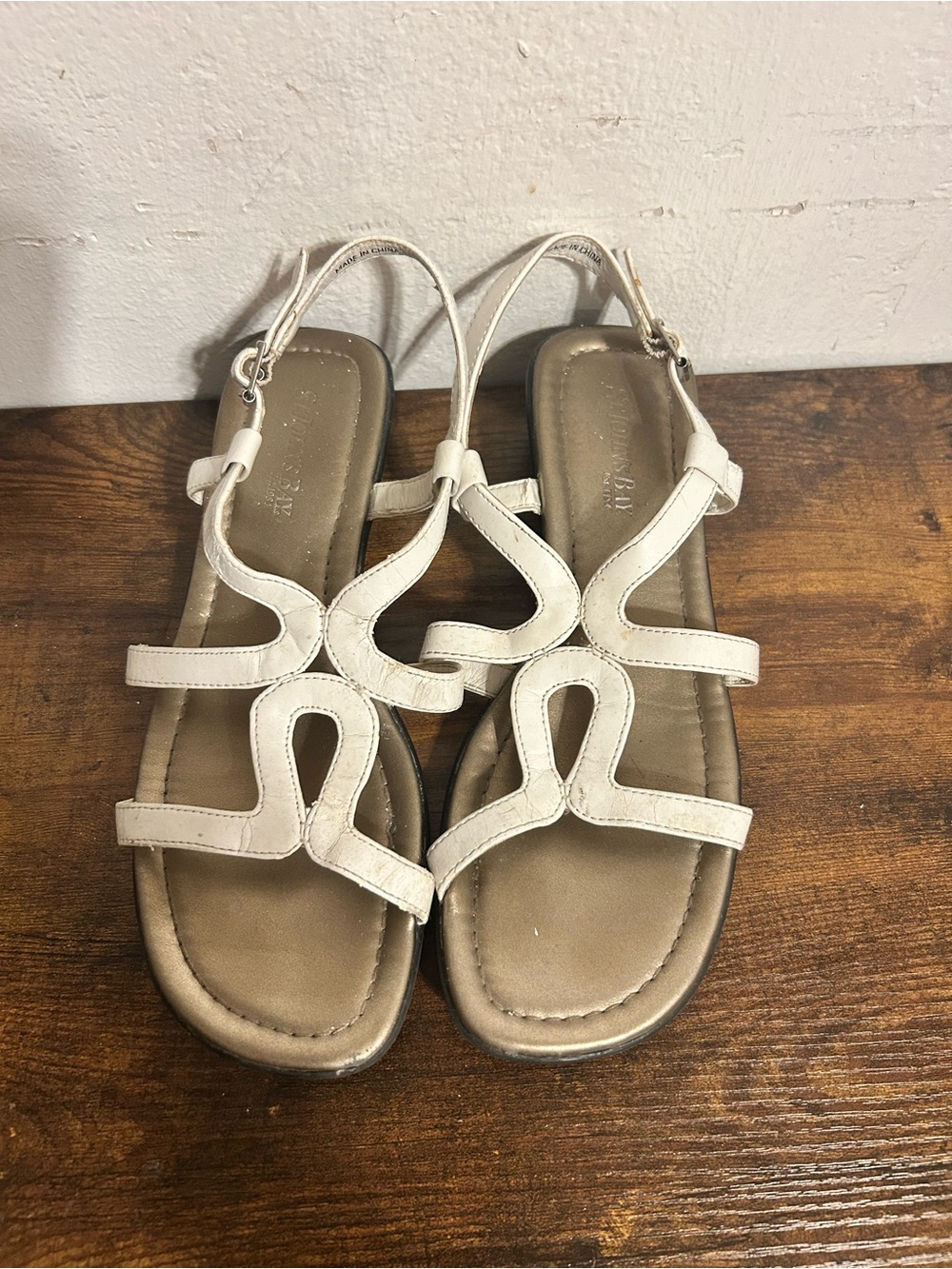St John’s Bay Women’s 6.5M White Strappy Slingback Sandals